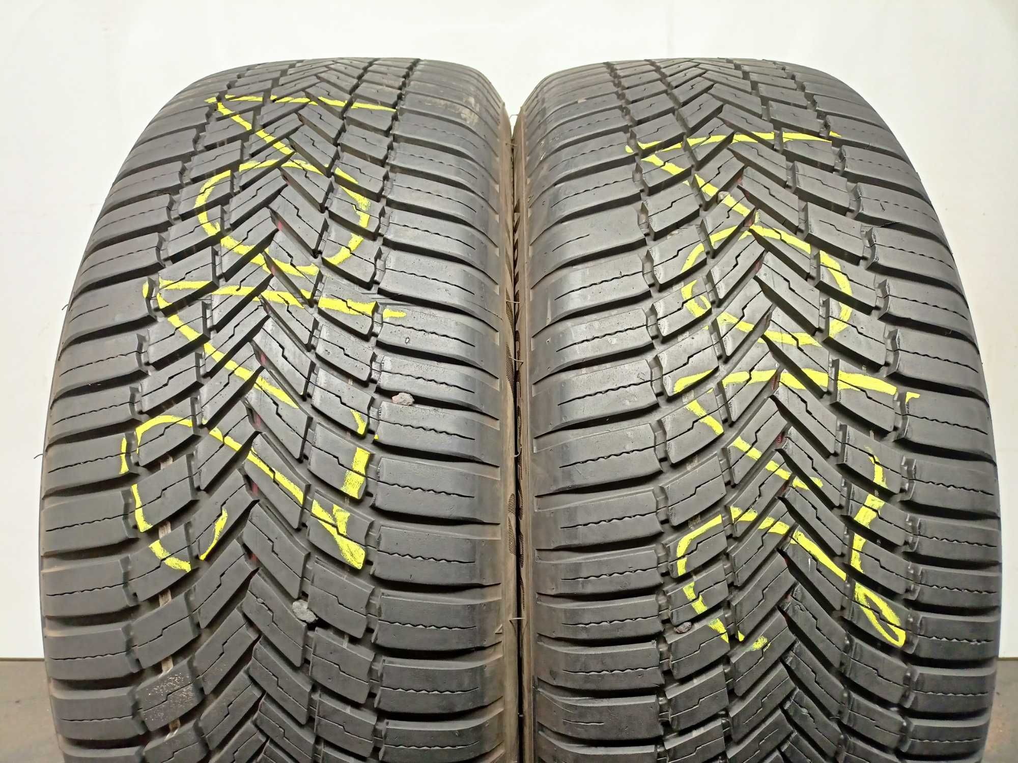 Bridgestone WeatherControl A005 215/55/17 23r. 98H 2x7,1mm (2101)