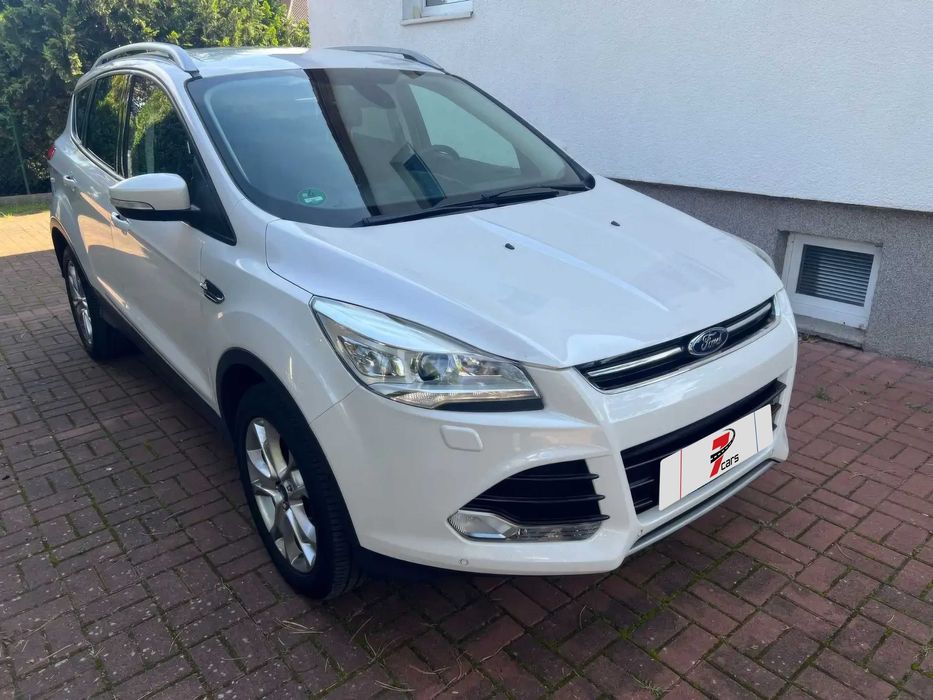 Ford Kuga      2015