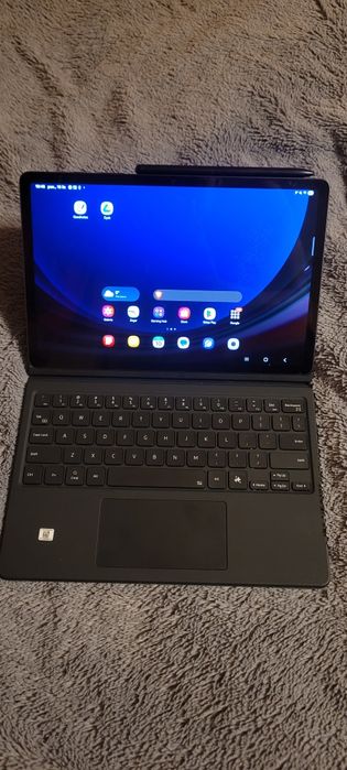 Samsung Galaxy Tab S9 WiFi 128gb/8gb + Book Cover Keyboard +Note Paper