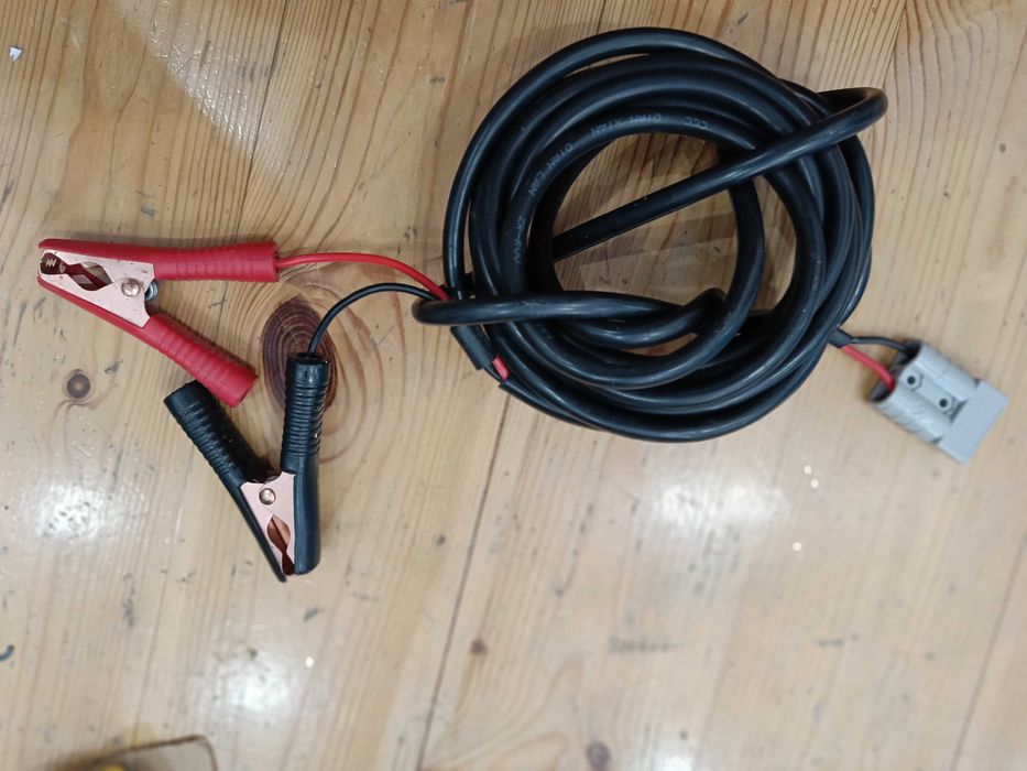 Kabel do ładowania akumulatora Air N Arc o długości 25 stóp