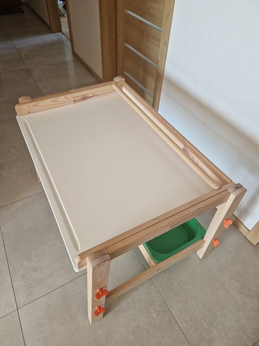 Biurko dla dziecka Ikea