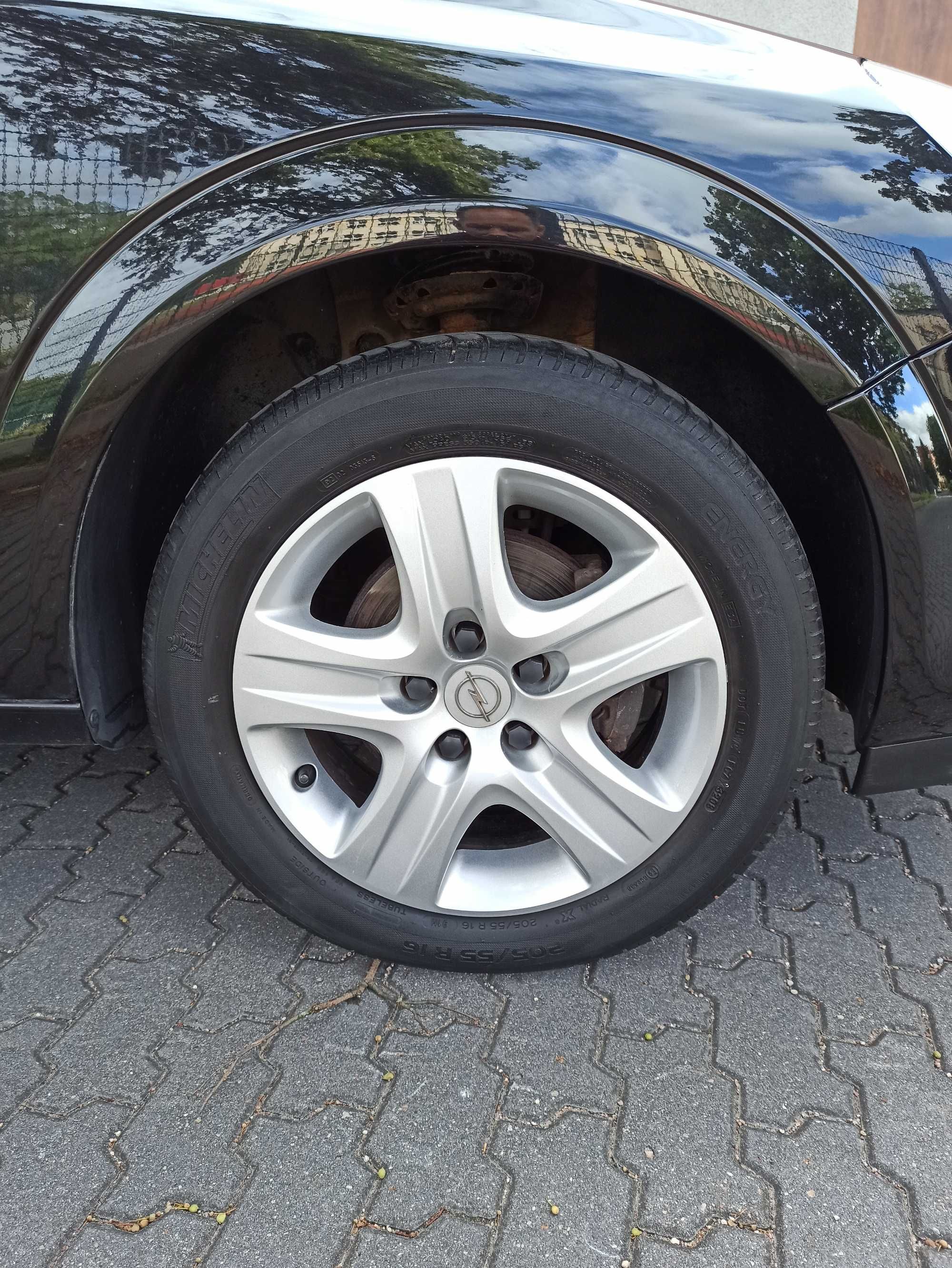 Opel Astra 1,6,115 km, 1-y właściciel w  Polsce, bezwypadkowy, lpg.