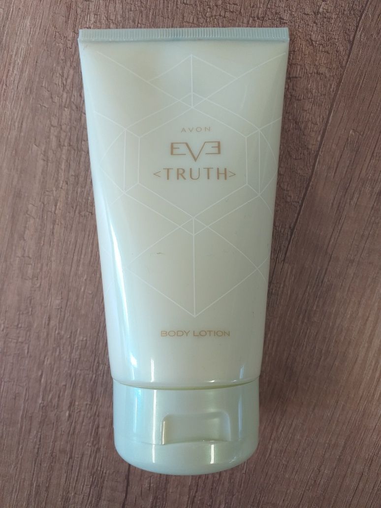 Perfumowany balsam do ciała avon Eve Truth