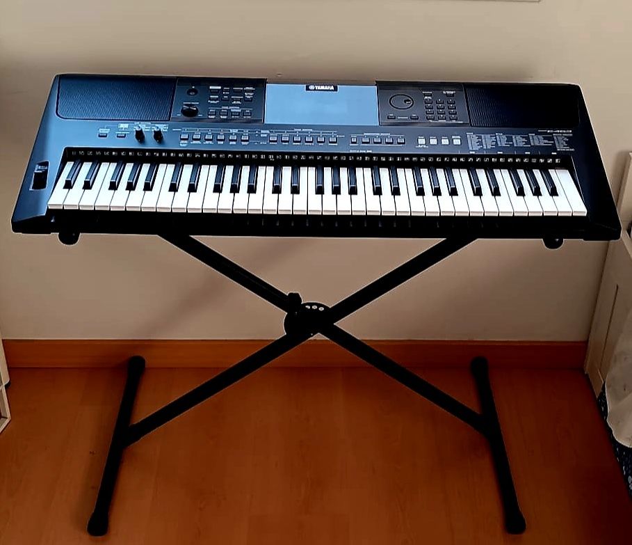 Yamaha " PSR E 463 "