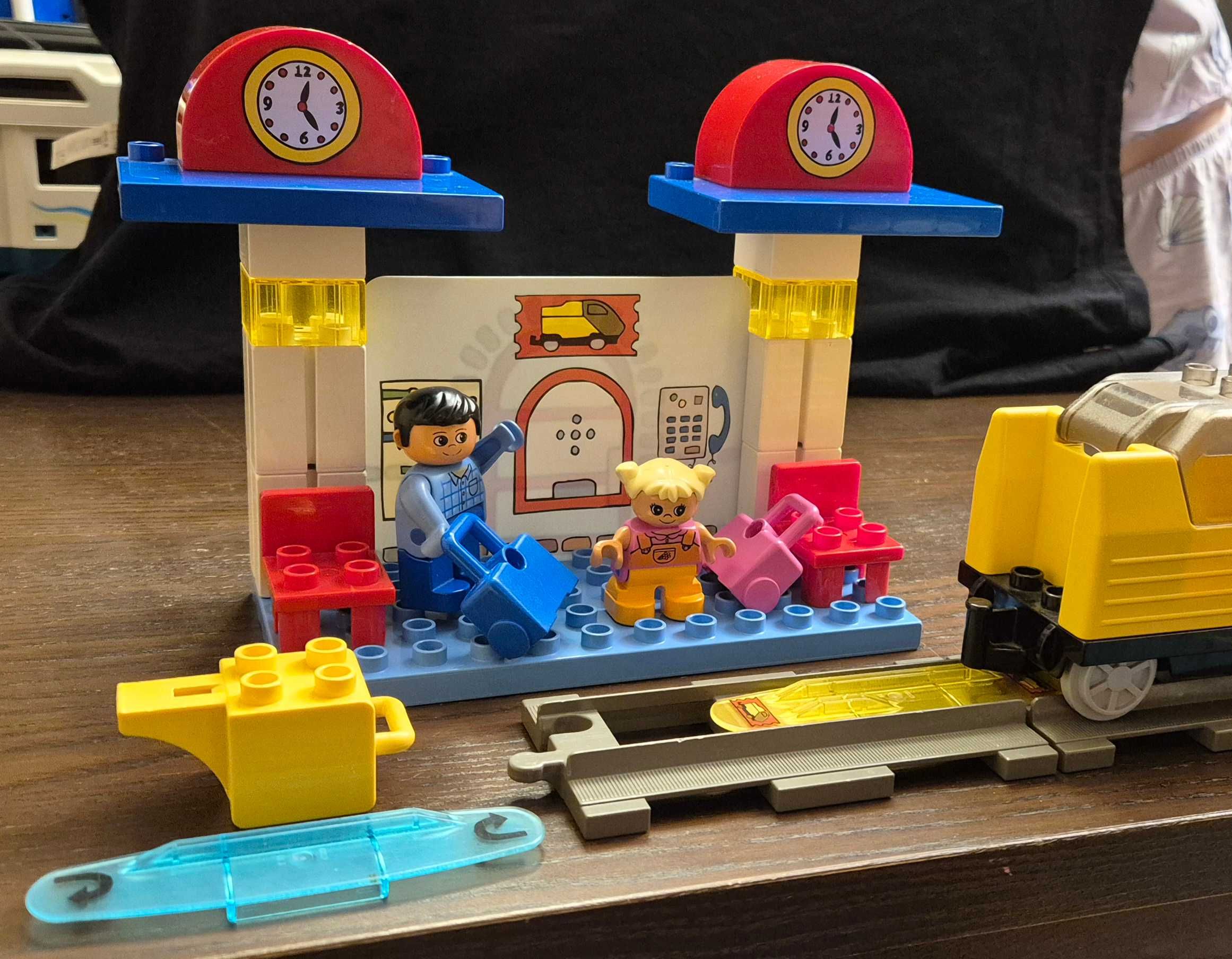 Lego Duplo 3327 Intelli-Train Station  inteligentna kolejka