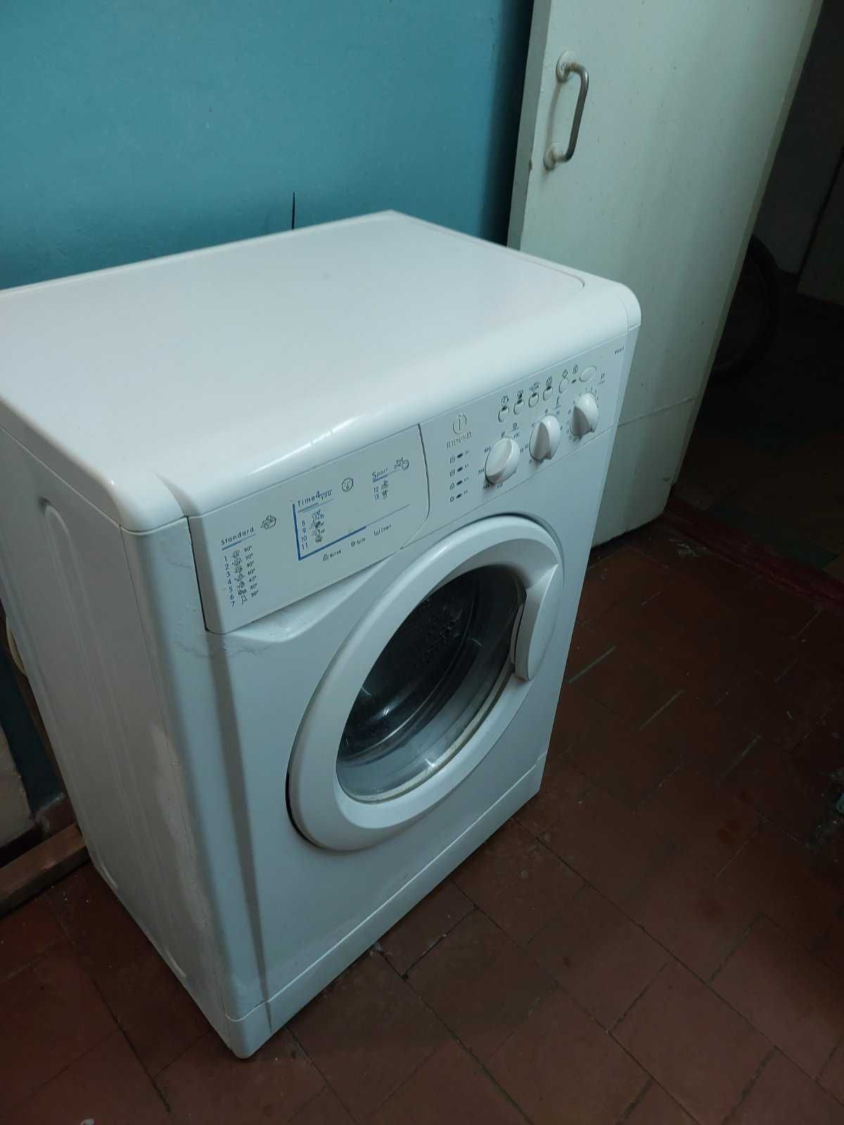 Продам отличные две комнаты в районе Аптеки  ,недорого