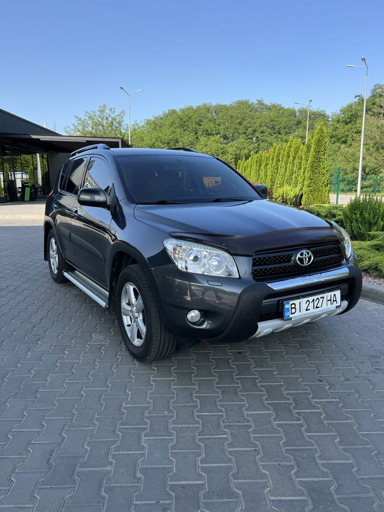 Продам Tayota Rav 4