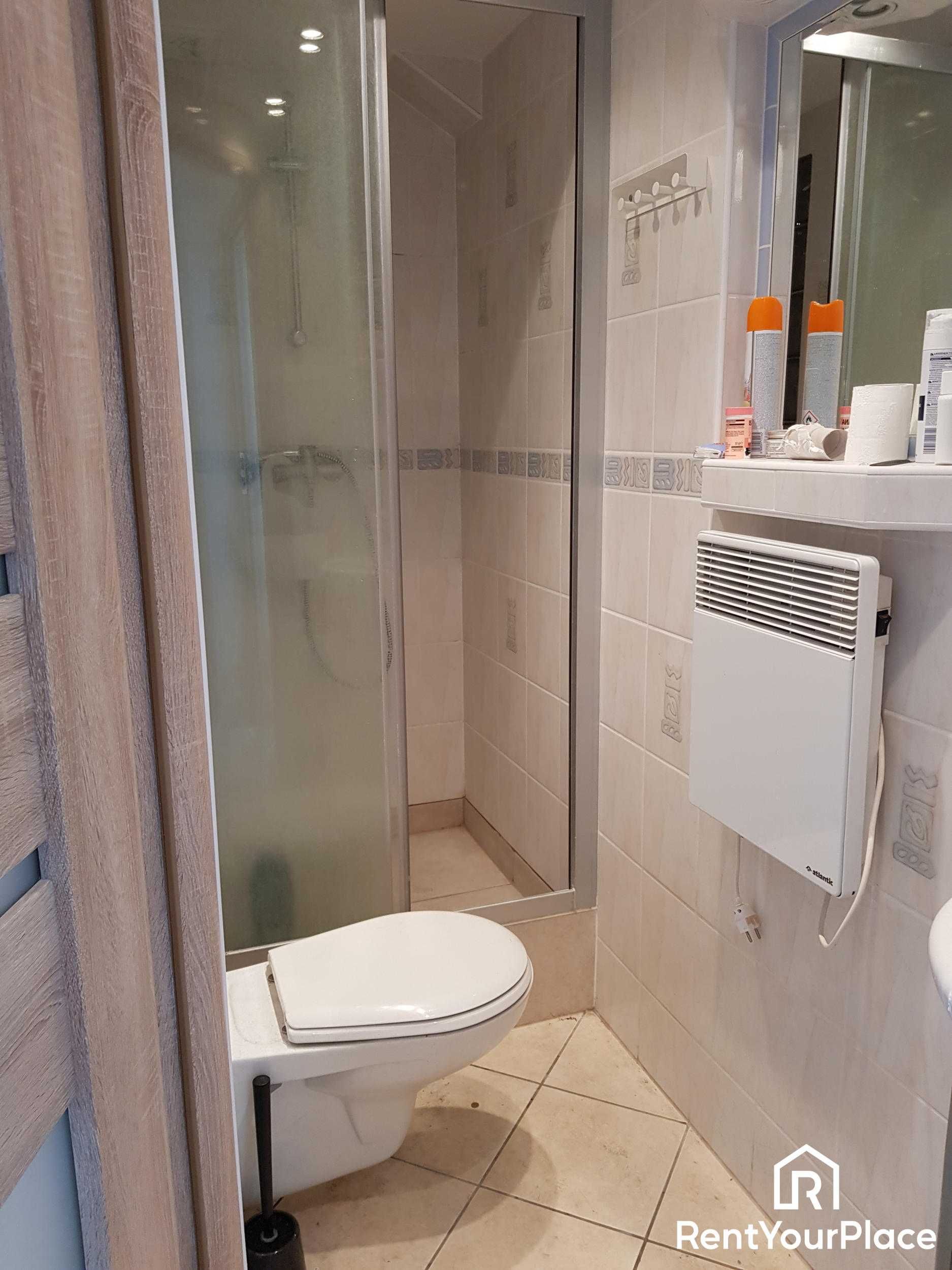 Pokój jednoosobowy nr 5, mieszkanie dwupoziomowe, Taborowa - WRZESIEŃ