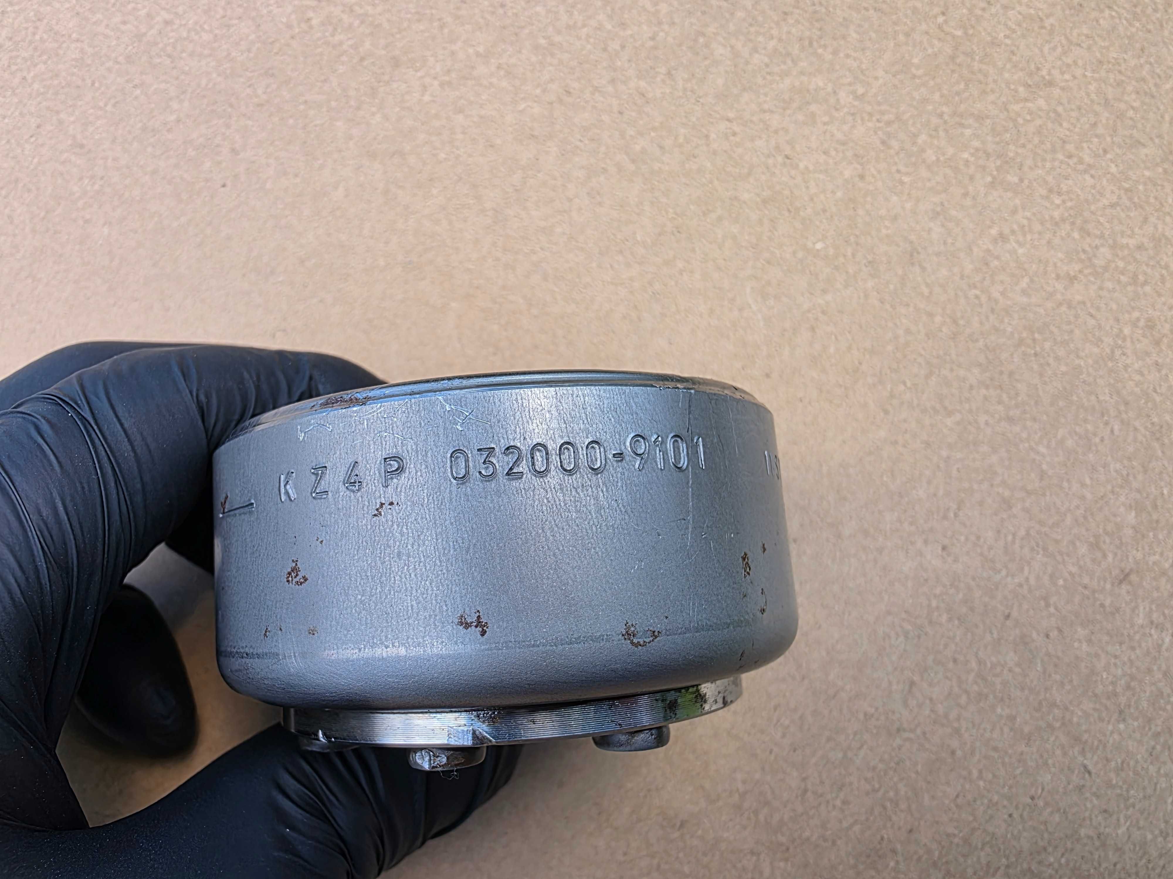 Koło magnesowe zamachowe magneto Honda CR 125 r. 94-01 OEM