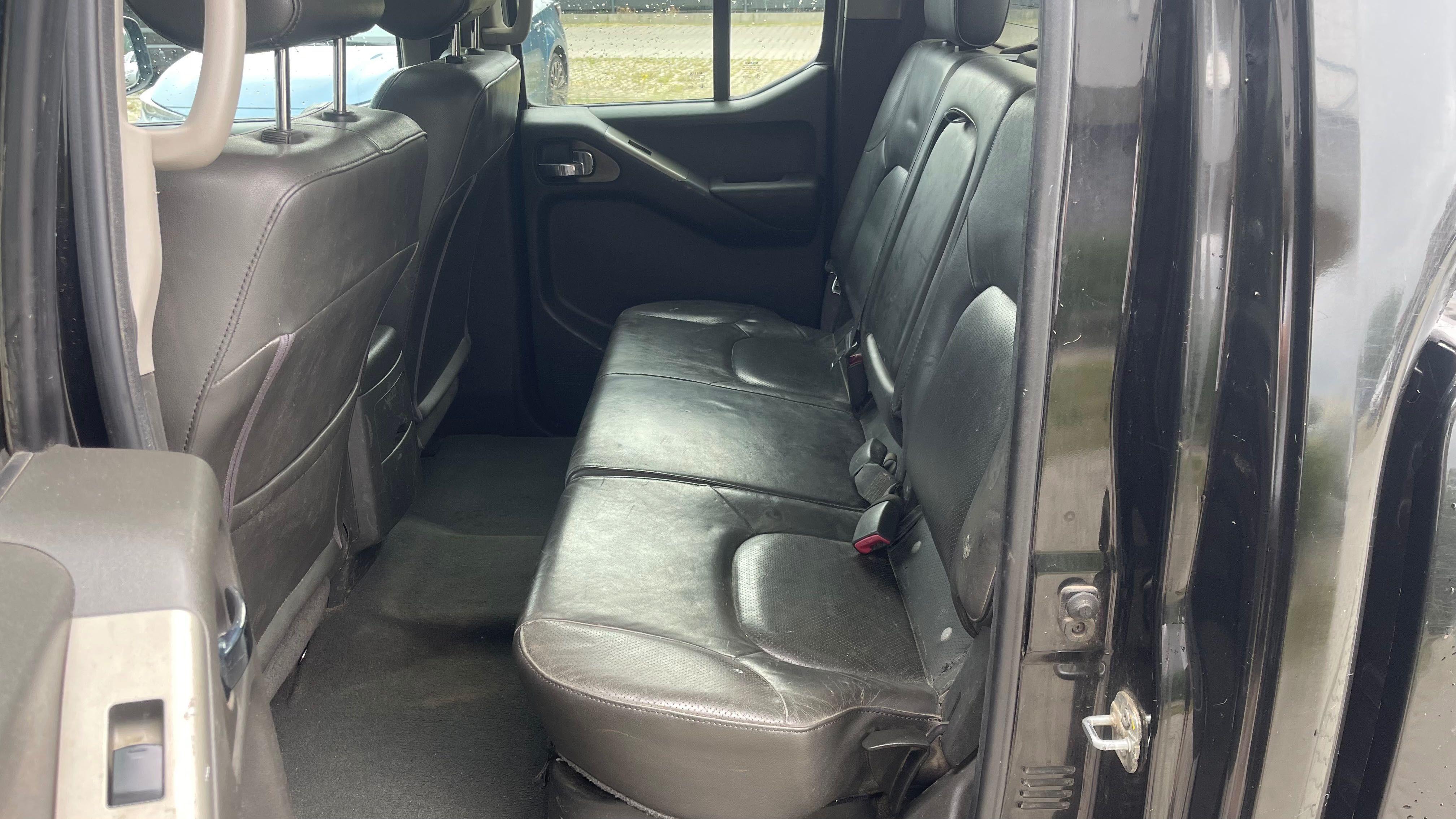 Продам Nissan Navara D40 2.5 дизель 4х4