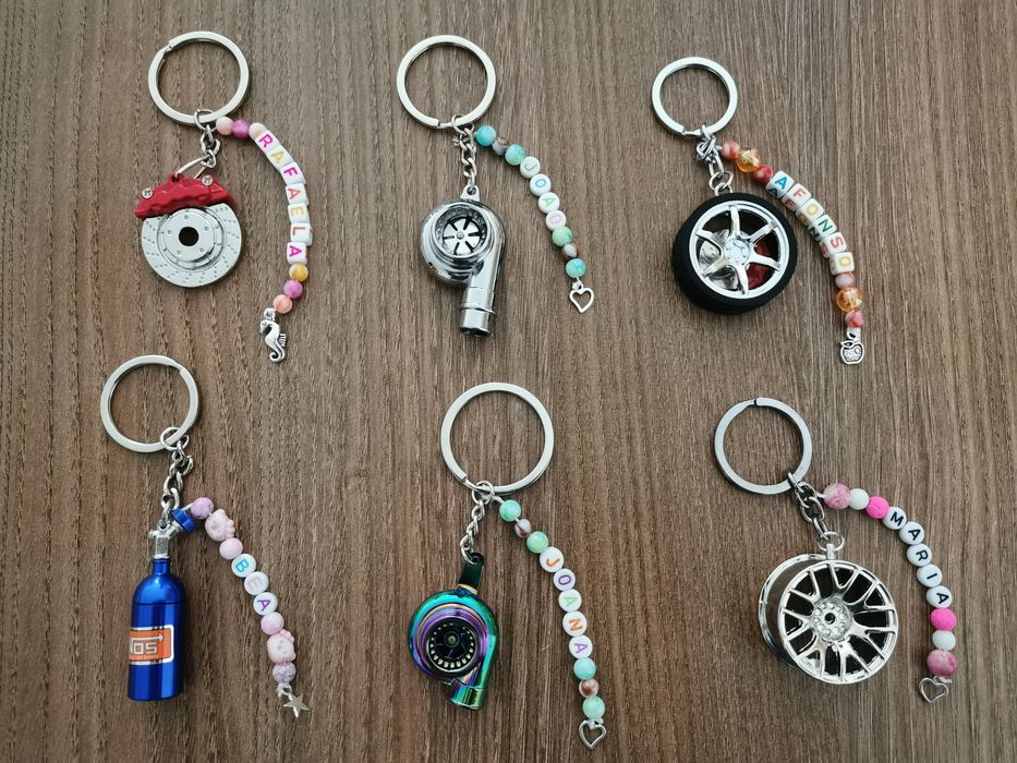 Porta chaves personalizados com nomes Pokémon Auto