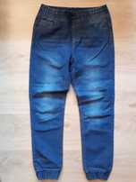 Spodnie jeans joggery 152 cm