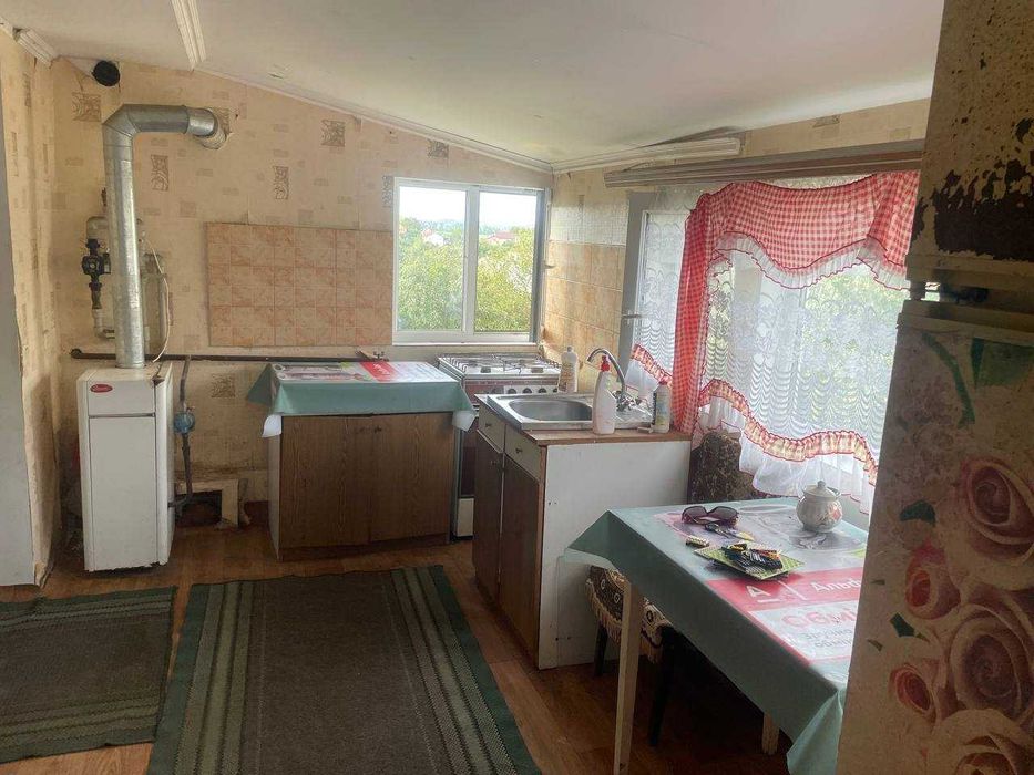 Продаж 2к будинку,підвал,мансарда,111 кв.м.,землі 7,8 сот,Лезнево!ТОРГ