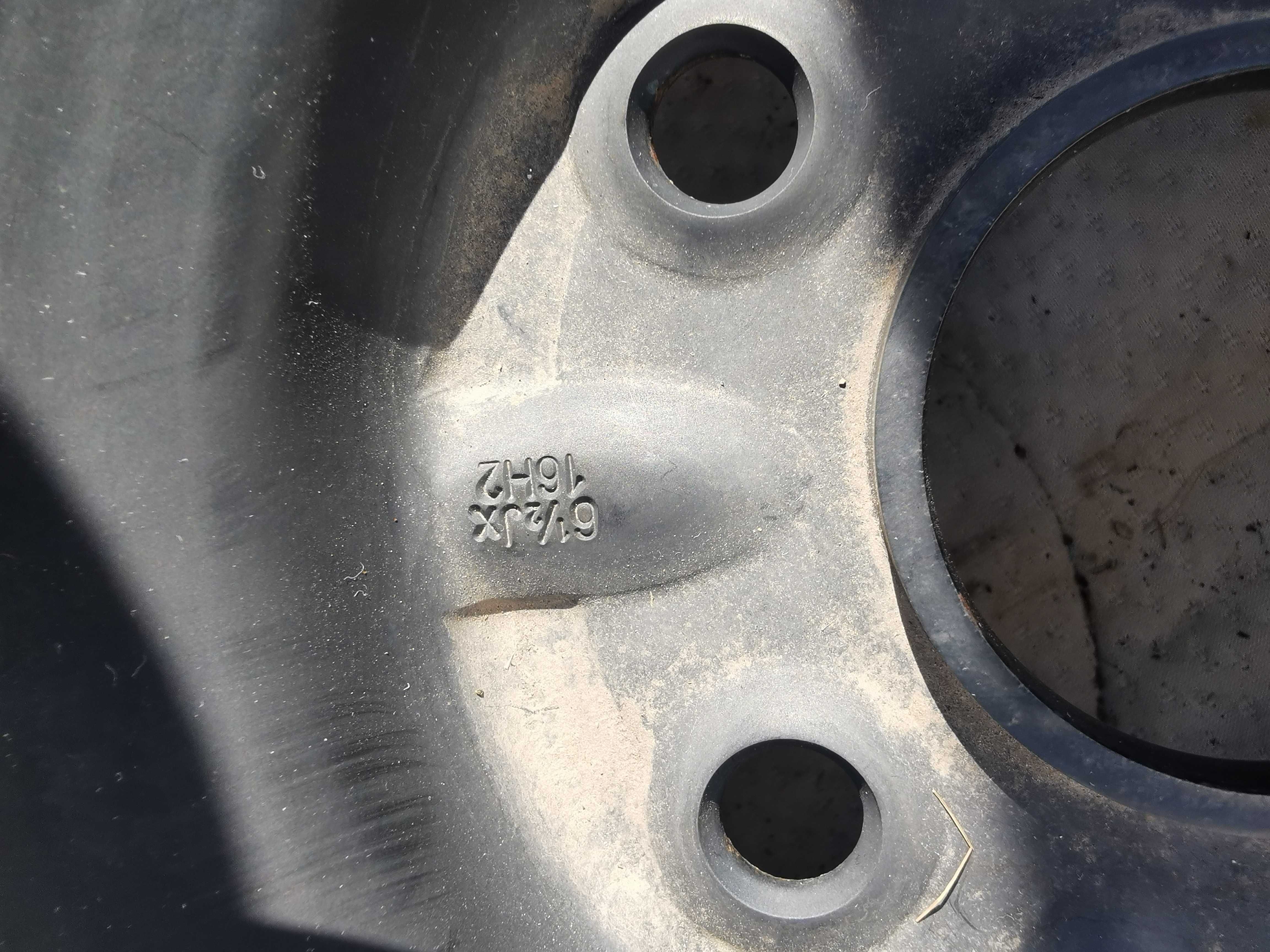 4x felgi stalowe 6,5Jx16 Toyota Avensis Prius Verso ET39 nowe KFZ