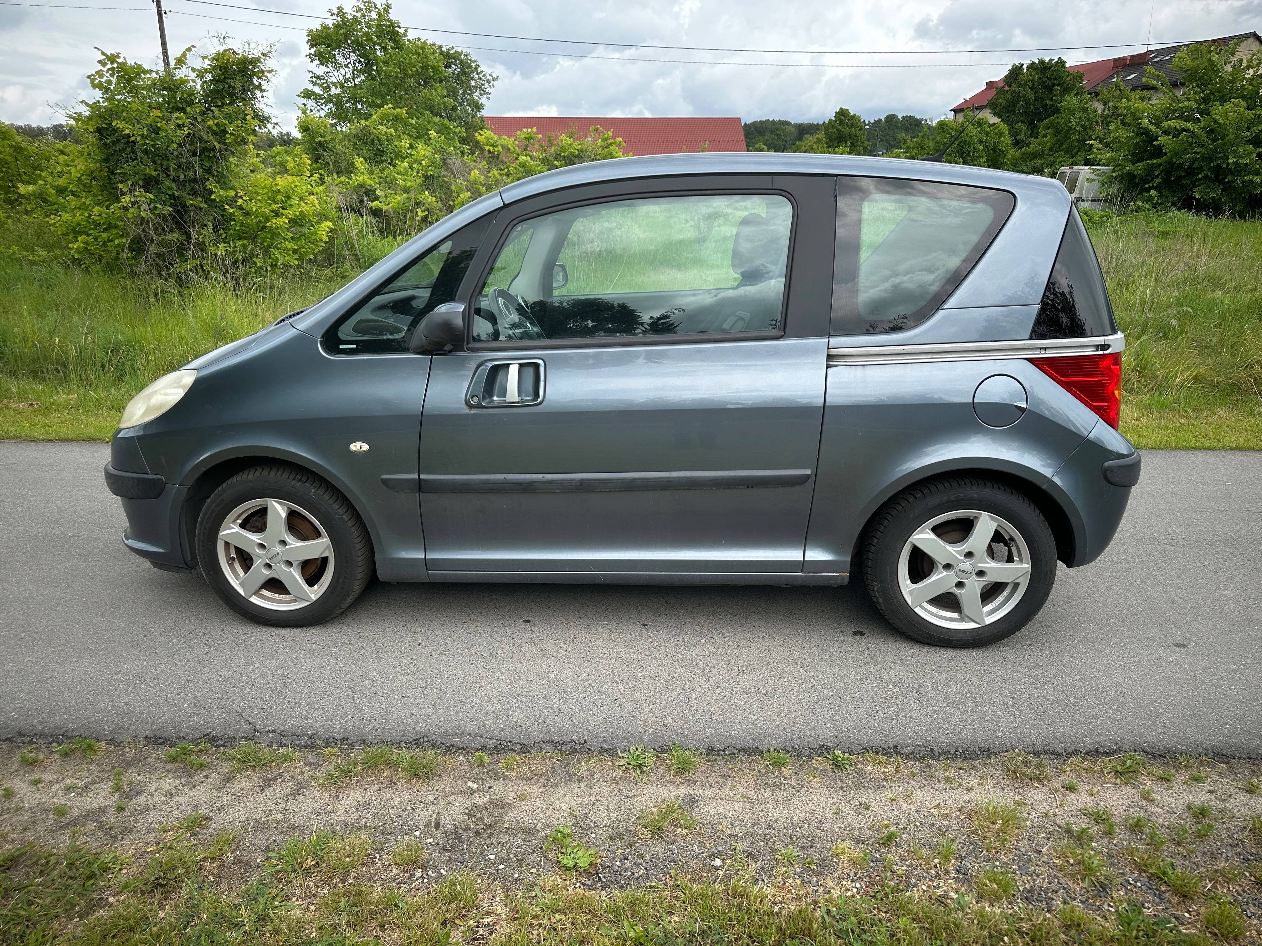 Peugeot 1007  1.4 benzyna