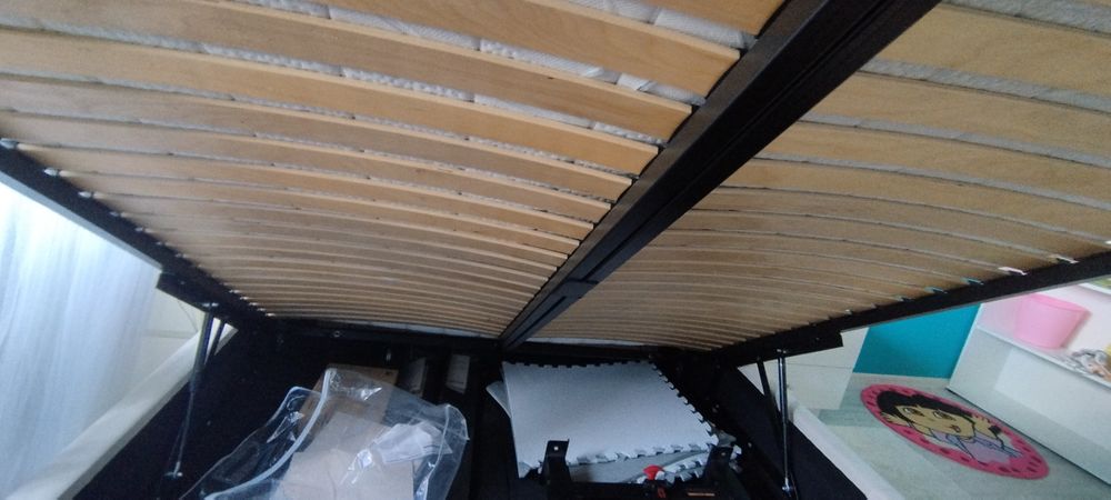 Łóżko ze schowkiem