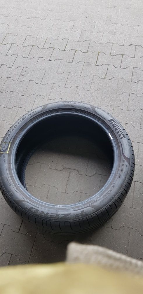 Opony Pirelli 285/40/21  2022r 2szt,