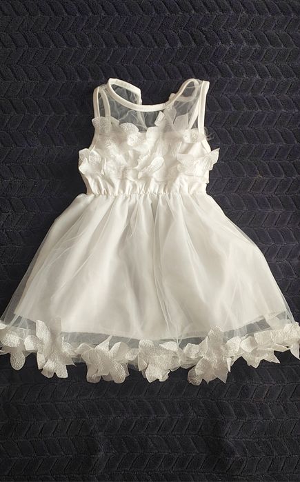 Нарядне плаття для дівчинки