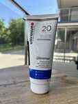 Ultrasun GLIMMER Najładniejsza ochrona przeciwsłoneczna 200 ml