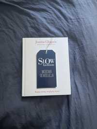 Książka „Slow Fashion. Modowa rewolucja” autorka Joanna Glozaga