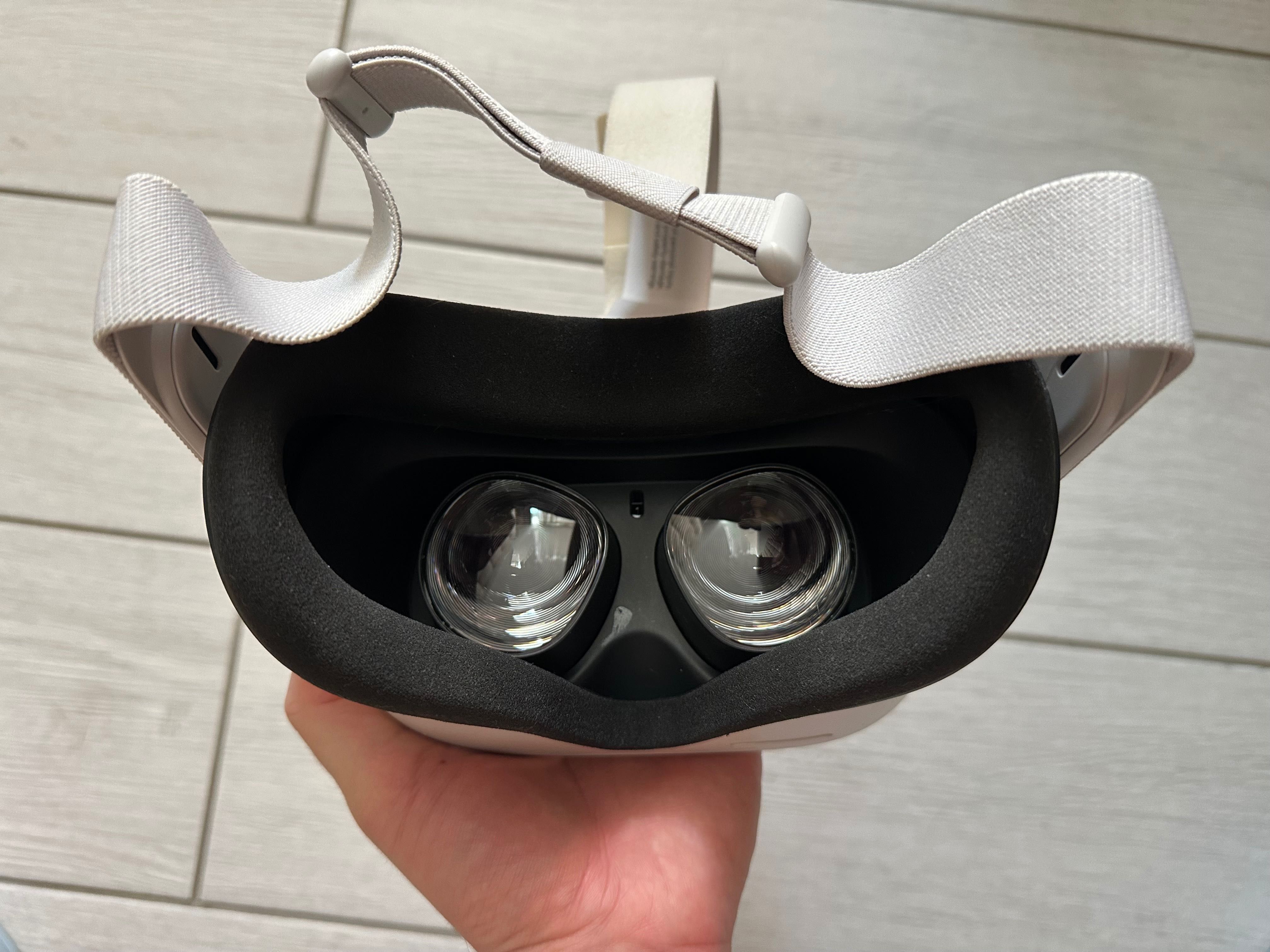 VR-окуляри Oculus Quest 2 (неробочі), не розбирались, під ремонт