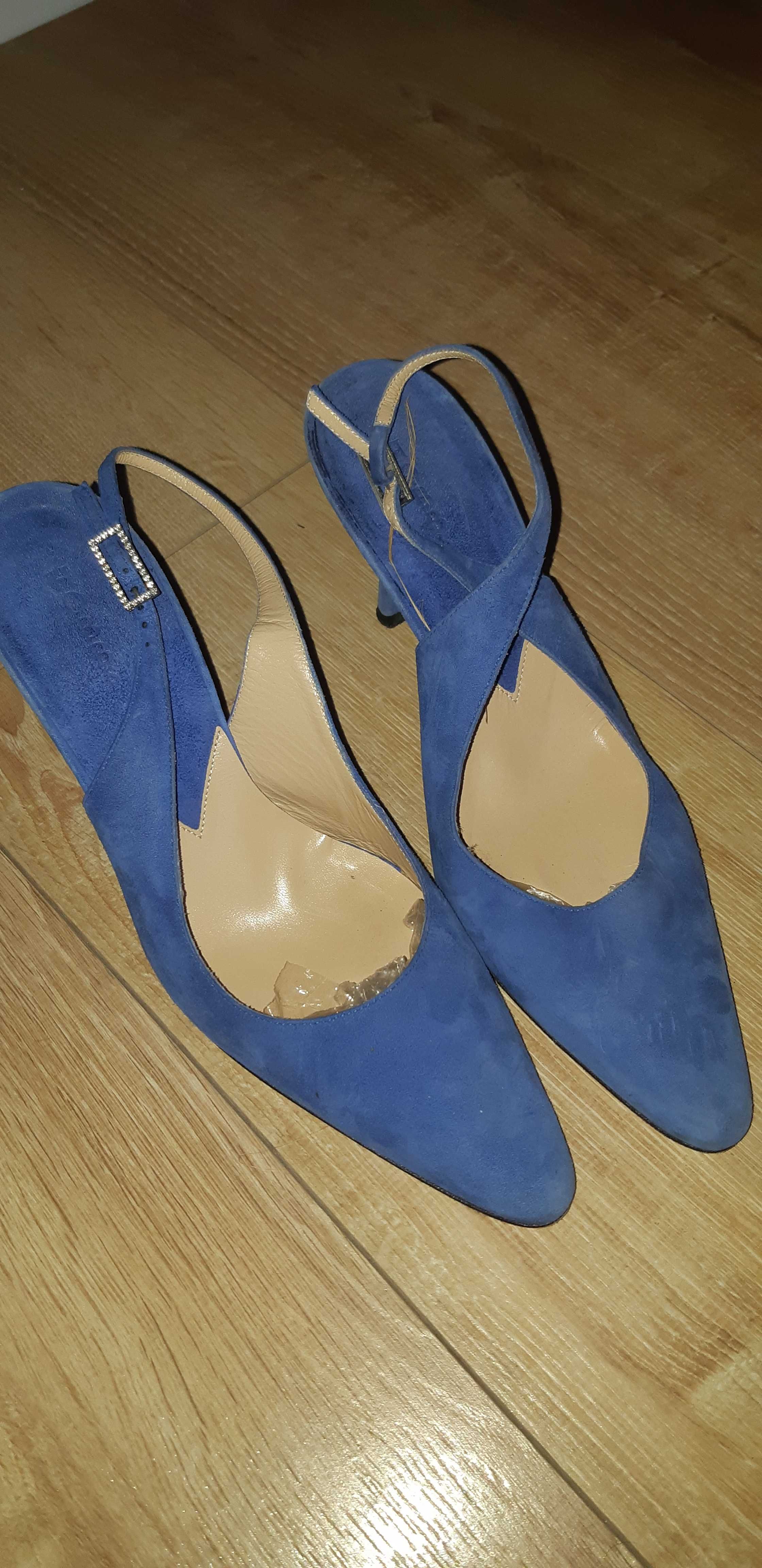 Buty Sandałki niebieskie Hobbs r.39