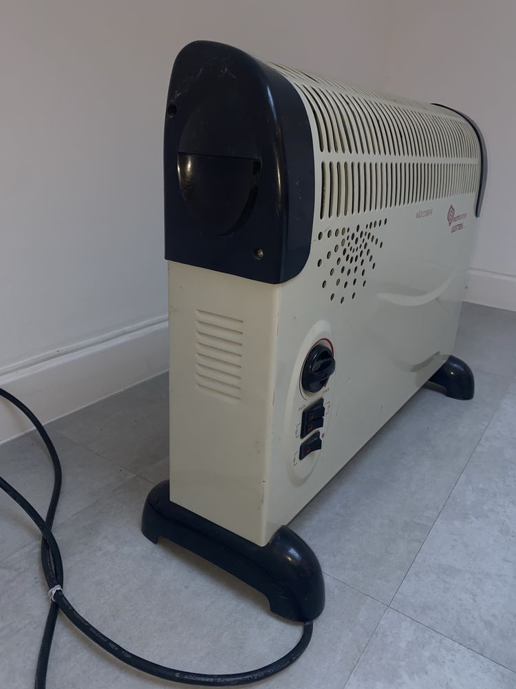 Aquecedor Elétrico Worten Warmsense com Ventoinha – 2000W