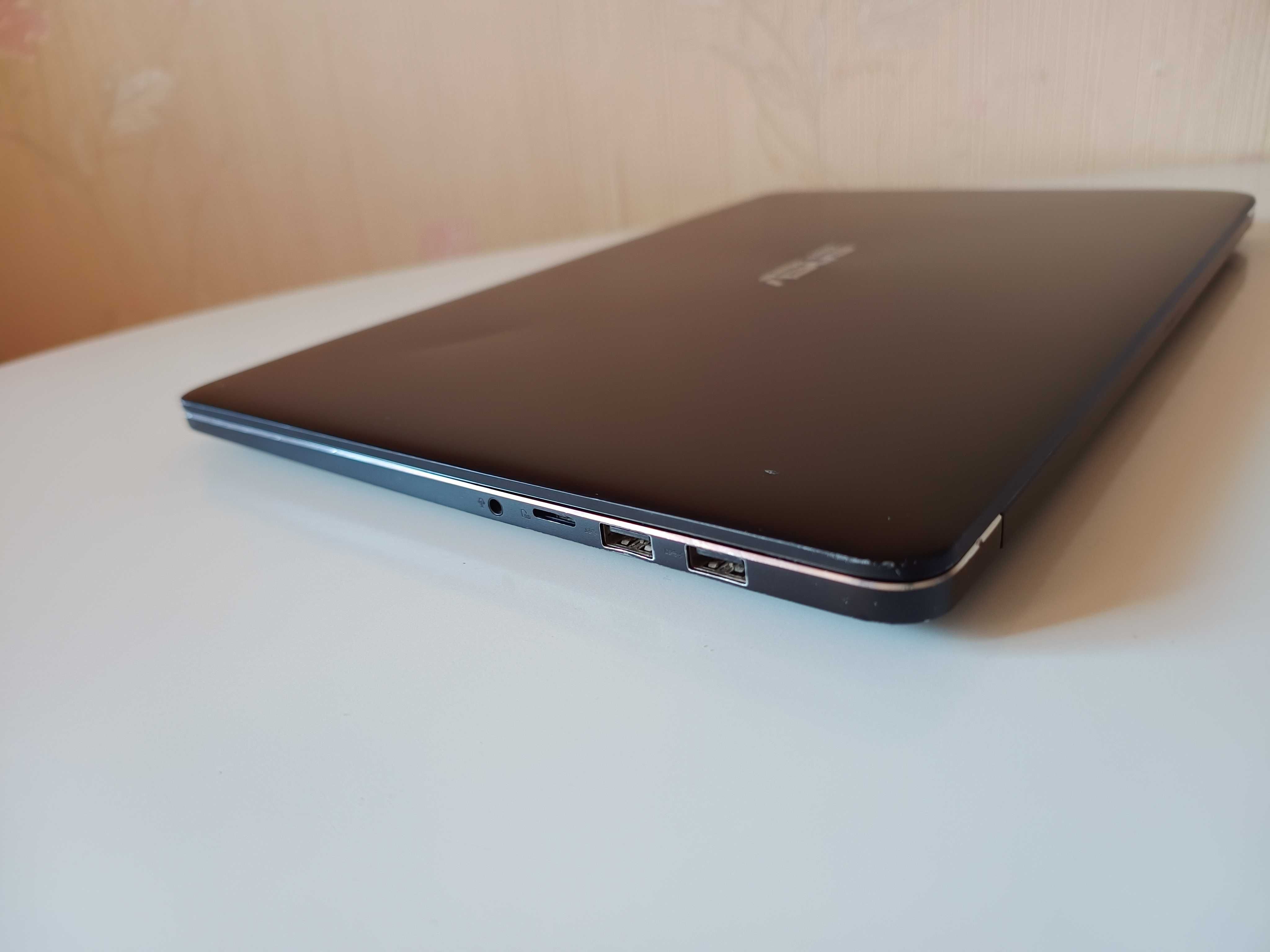Asus Zenbook Pro UX550V i7-7700HQ 16Gb nVIDIA GTX1050 4Gb SSD512Gb