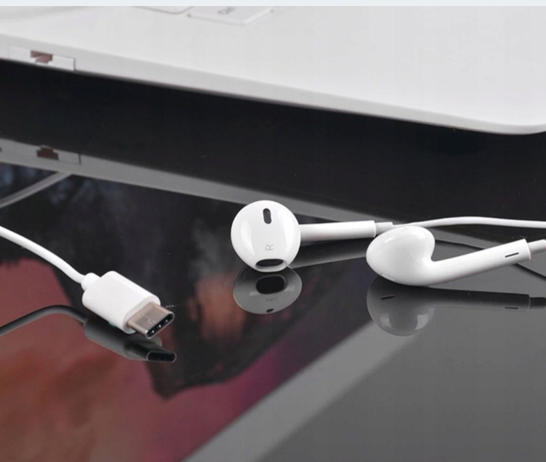 Słuchawki douszne  z mikrofonem  do TELEFONU USB C