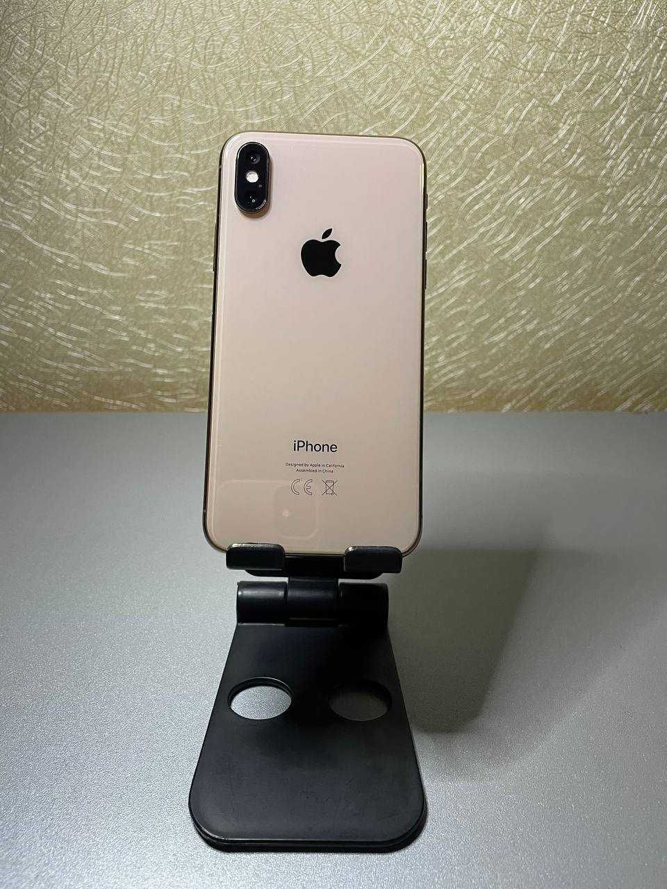 Телефон Айфон XS 64 GB