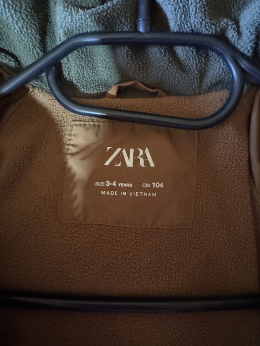 Курточка Zara на хлопчика холодна осінь тепла зима 3-4 роки
