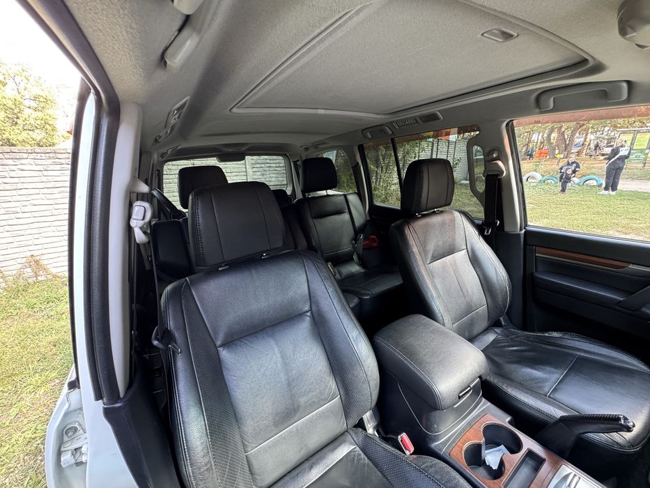 MITSUBISHI Pajero 2012 3.2 дизель 1 хозяин