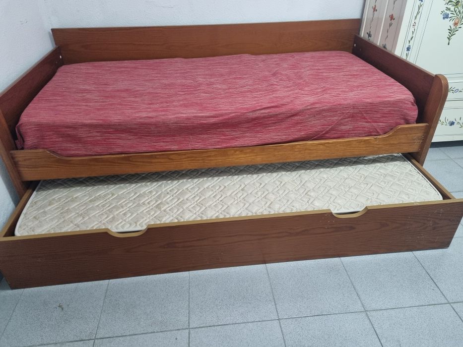 Cama com gavetao