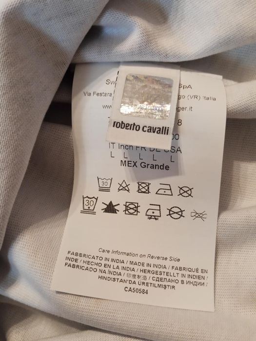 Roberto Cavalli – oryginalna koszulka z motywem lampartów

Na sprzedaż