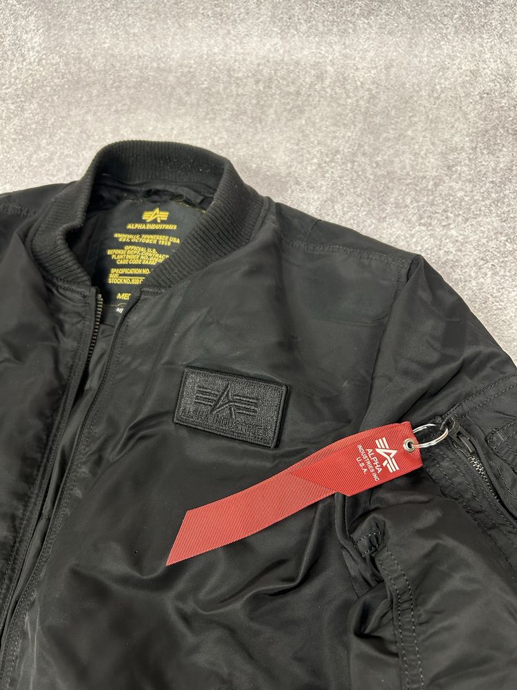 Чоловічий бомбер Alpha Industries