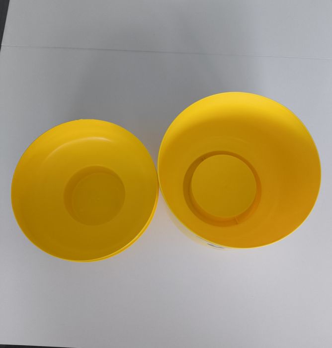 Duży orginalny pojemnik w kształcie głowy LEGO z pokrywą