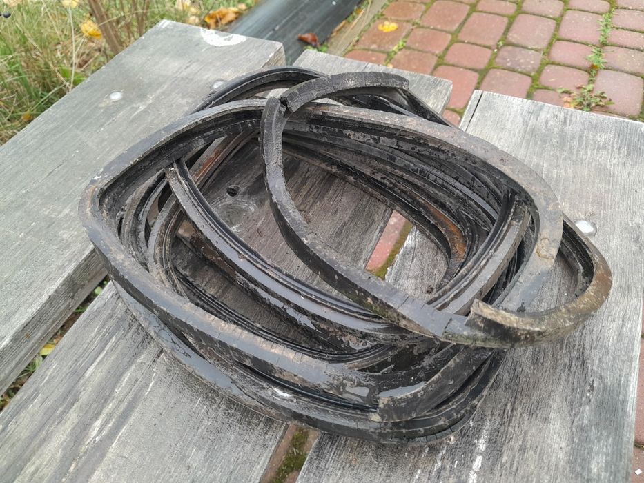 Stara lampa przemysłowa, oprawa oświetleniowa PRL