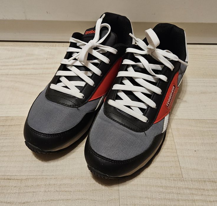 Reebok adidasy 39