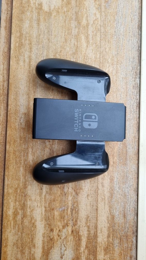 Joycons e Acessórios Comandos Nintendo Switch Vermelho e Azul