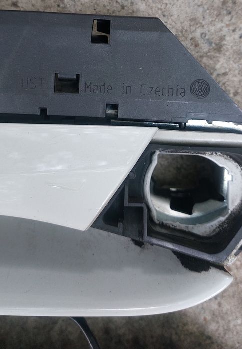 Ручки VW ID4 ліва сторона.