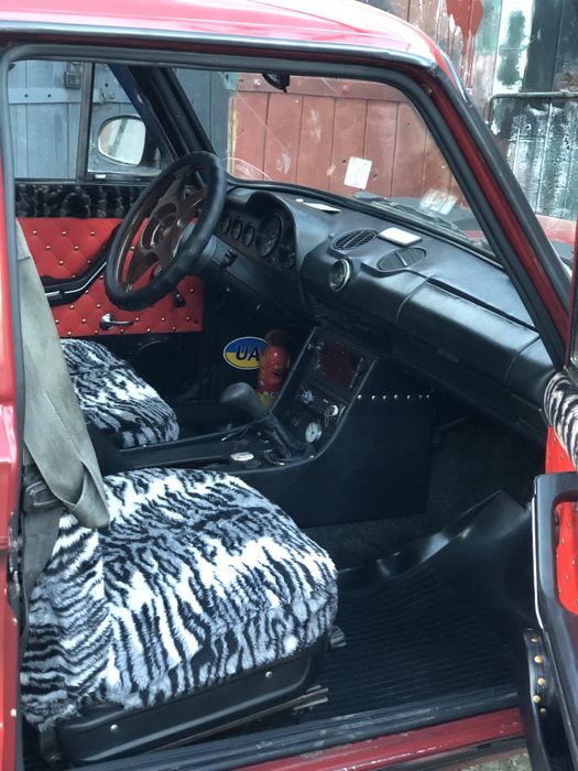 Автомобіль ВАЗЗ 2106