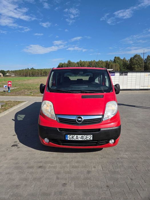 Opel Vivaro 2.0 CDTI • 2010 r. • 6 osób • Stan bdb