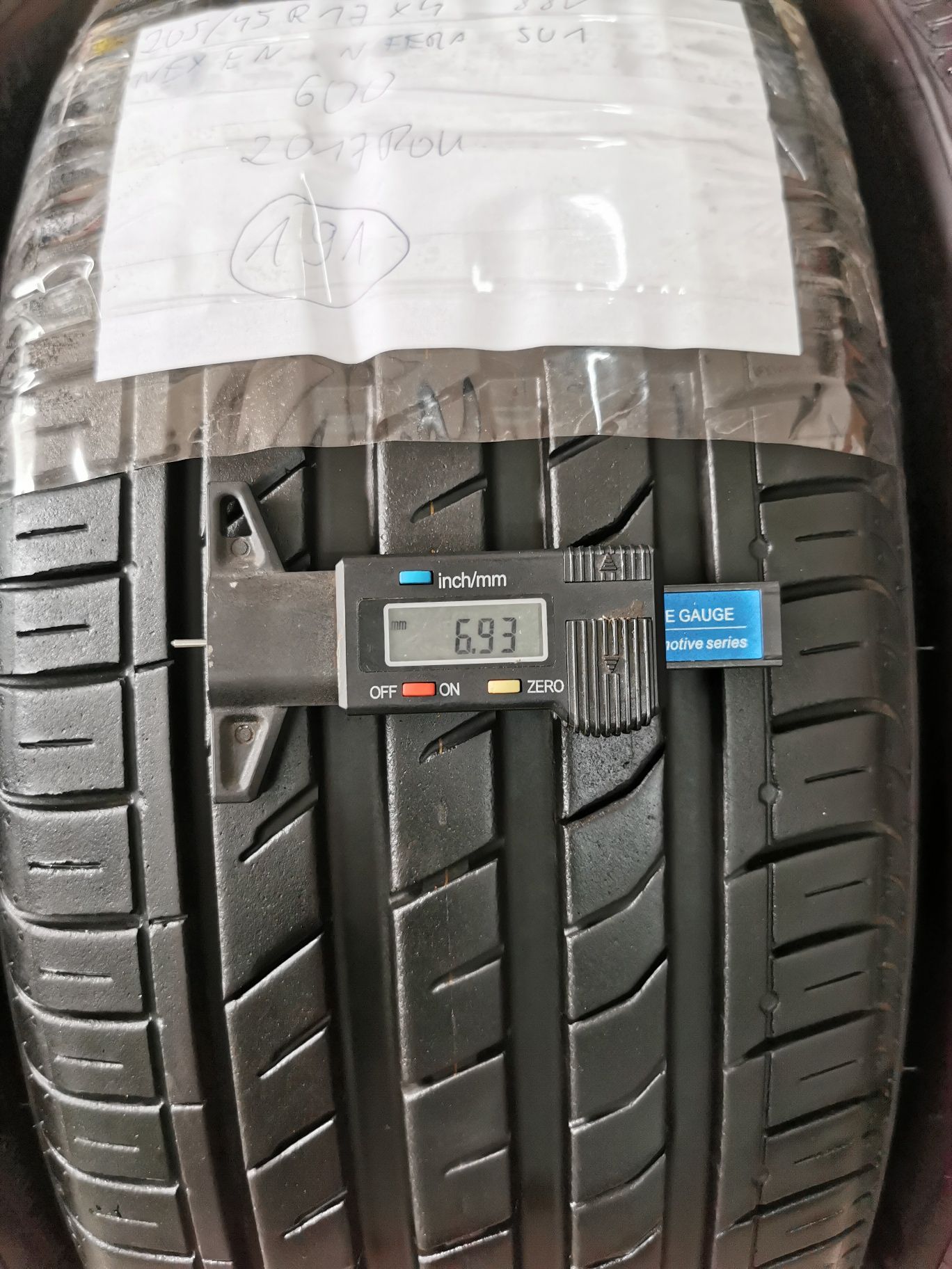 205/45r17 Nexen NFera Su1