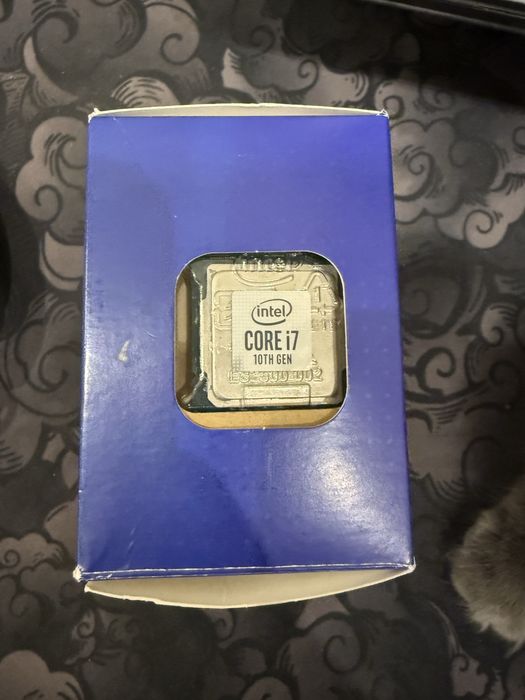 Процесор i5 10400