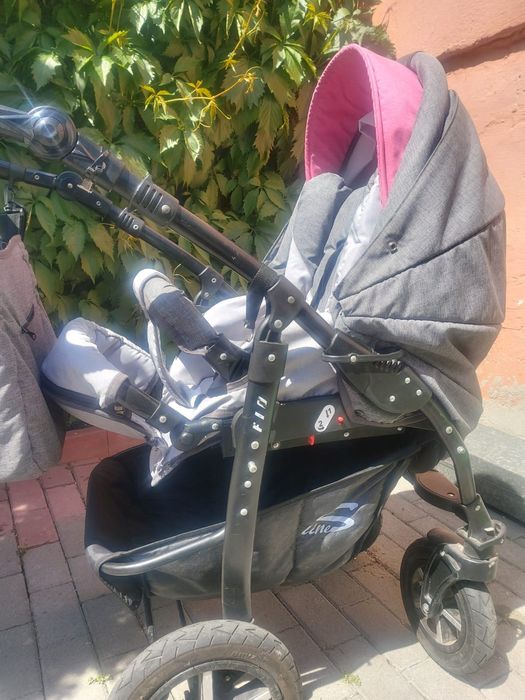 Wózek spacerowy i głęboki