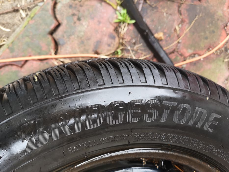 Koła zimowe Bridgestone 2letnie Golf Octavia Leon