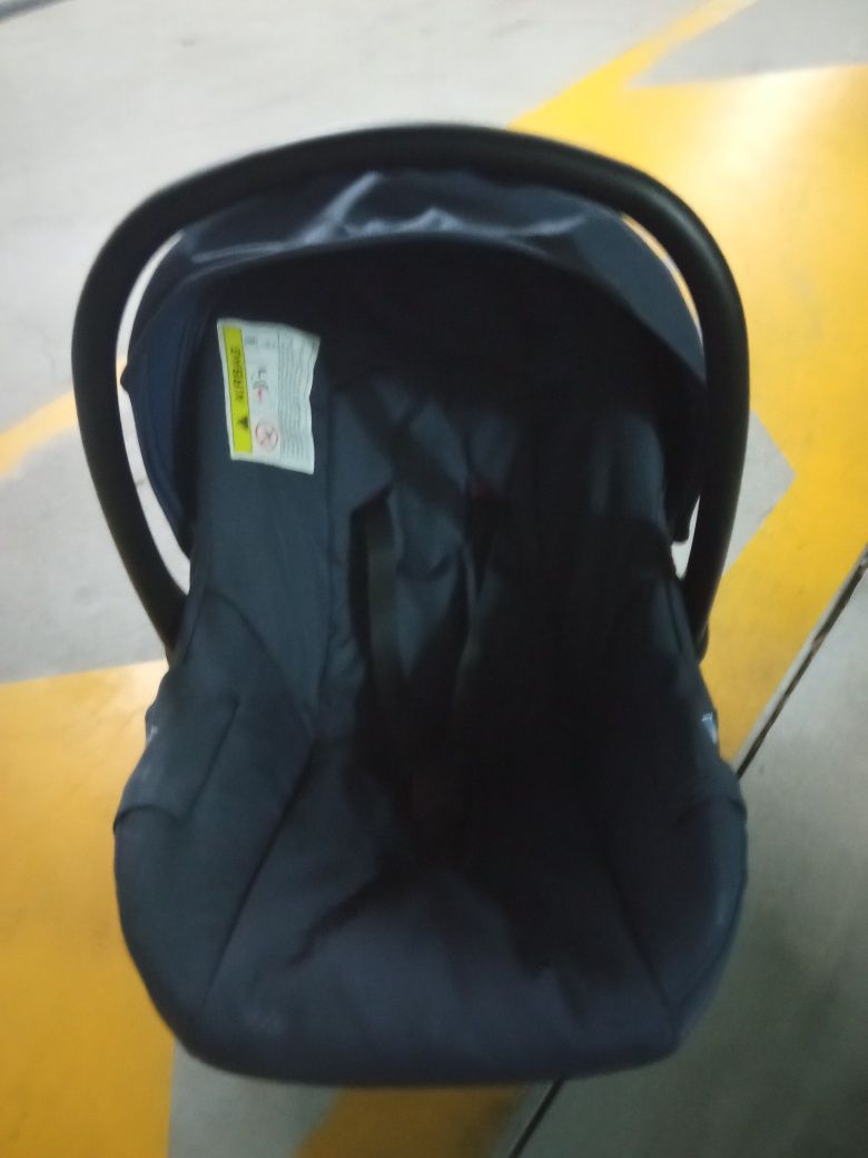 Cadeira ovo bebe em bom estado cor azul