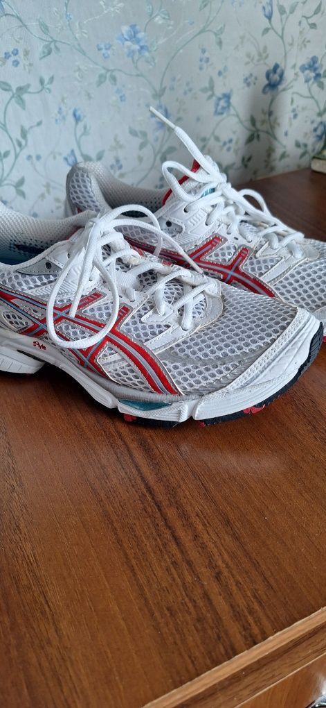 Кросівки asics ОРИГІНАЛ!!!