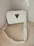 Torebka guess biala