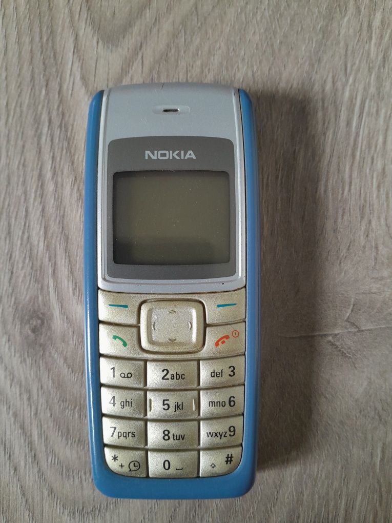 Nokia 1110i + carregador original desbloqueado